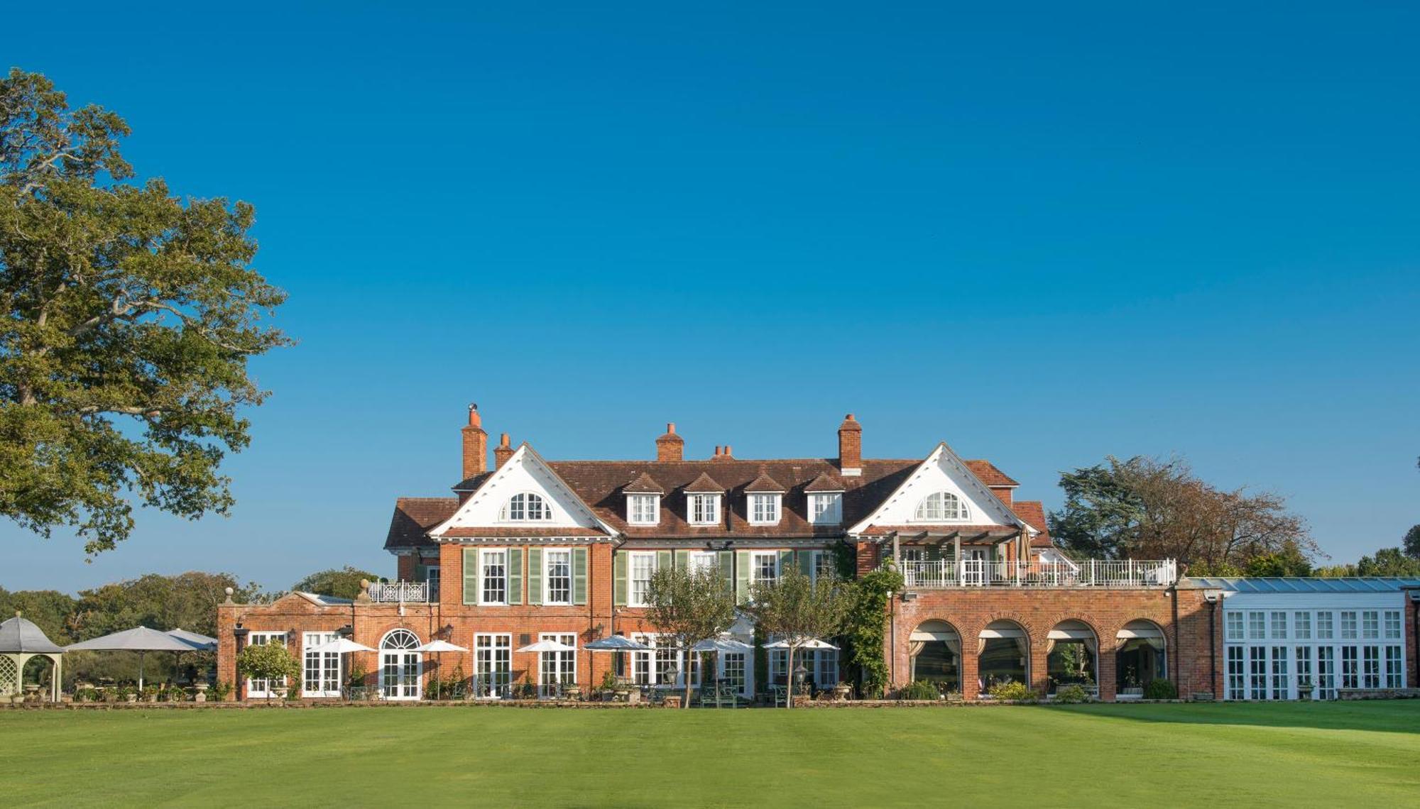 Chewton Glen Hotel - An Iconic Luxury Hotel New Milton Exterior photo